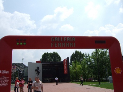 �K�����A�E�t�F���[��